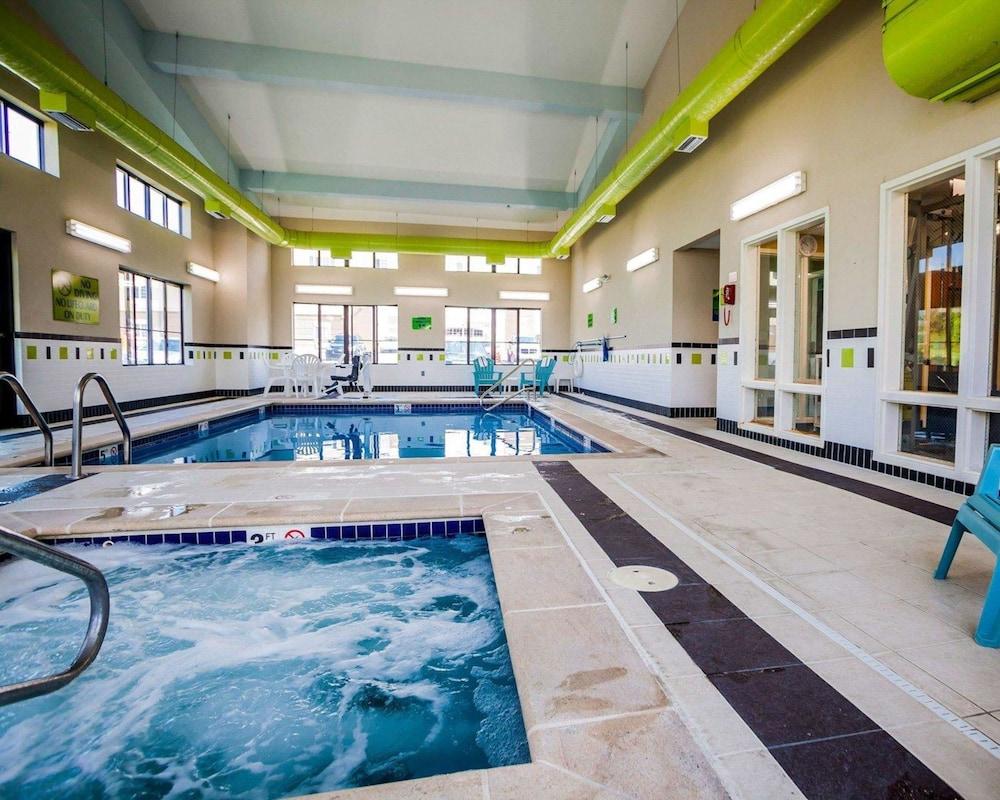 Comfort Inn Kansas City Airport - photo 7
