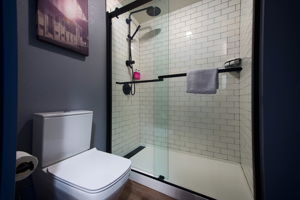 Moxy Washington DC Downtown - photo 6