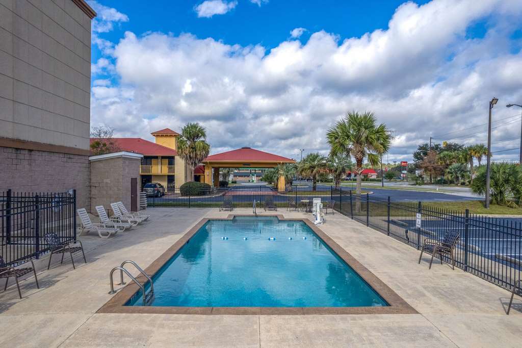 Baymont by Wyndham Savannah South - photo 7