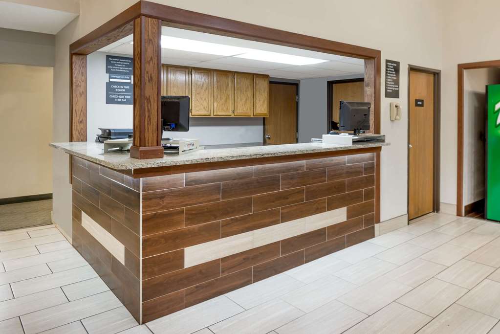 Super 8 by Wyndham West Plains - photo 2