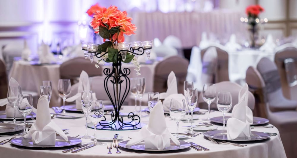 Hilton Indianapolis Hotel & Suites - photo 42