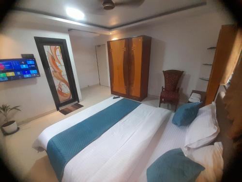 Agrawal Bhavan Budget Stay Only For Indians Couples Friendly