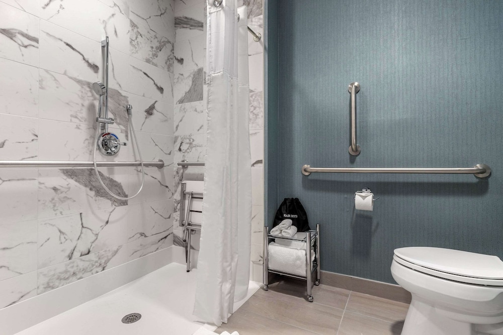 Cambria Hotel West Orange - photo 26