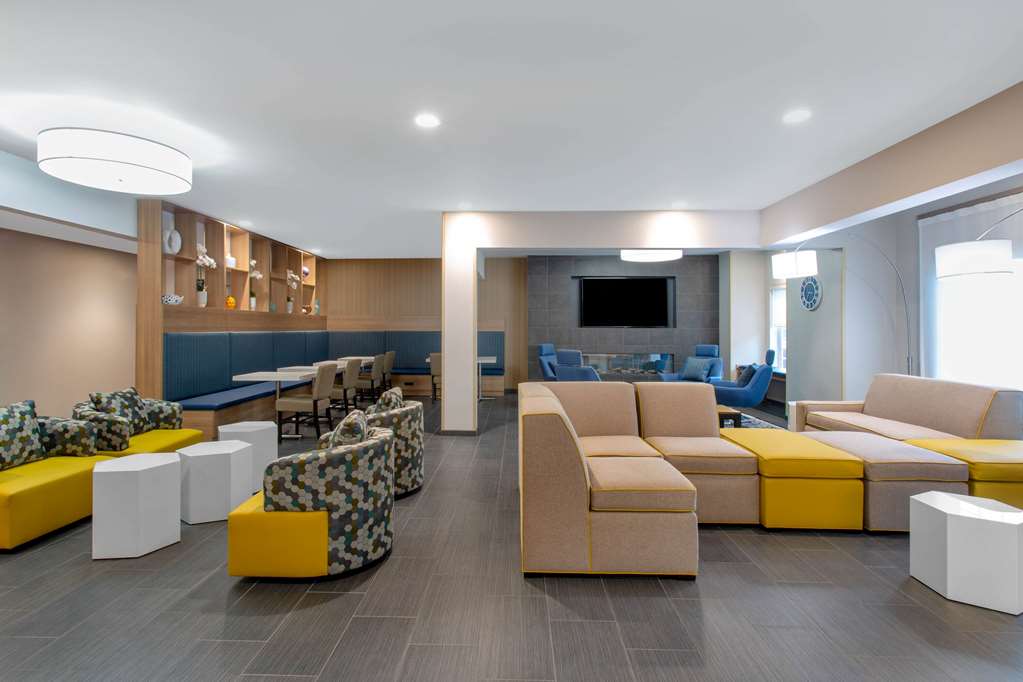 Microtel Inn & Suites by Wyndham Amsterdam - photo 13