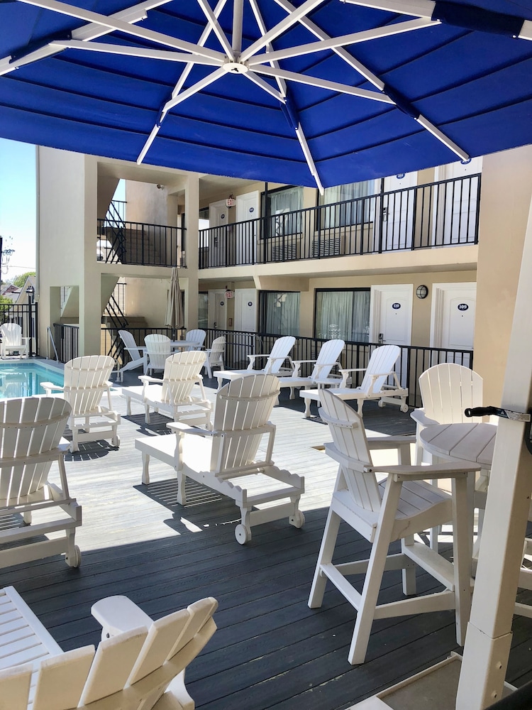Beach View Hotel - photo 29