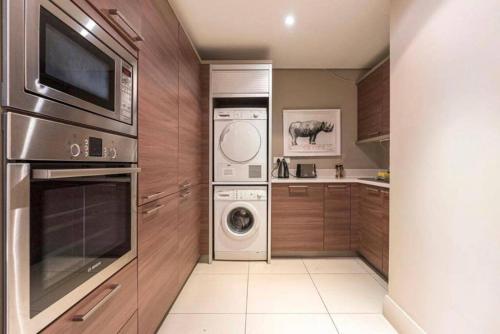 Luxury Villa in V&A Waterfront