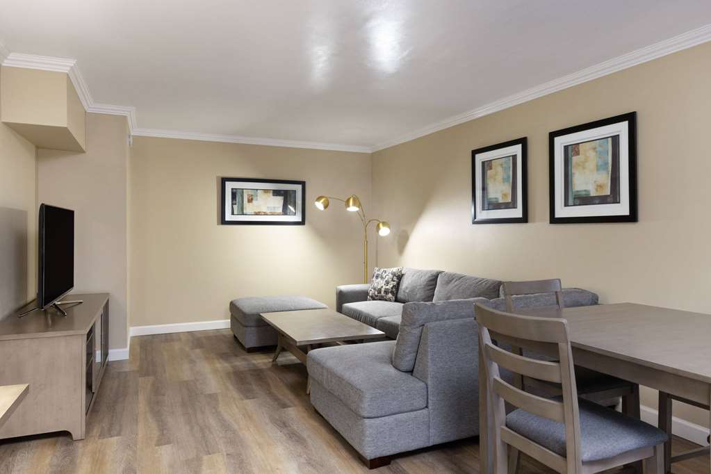 Travelodge by Wyndham Monterey Bay - photo 21