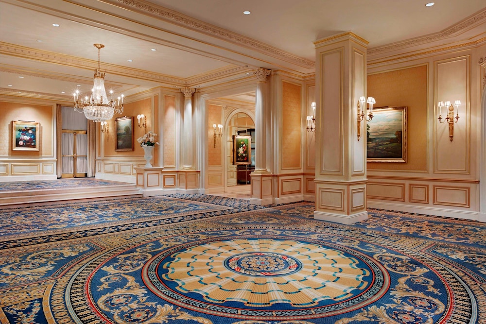 JW Marriott Essex House New York - photo 136