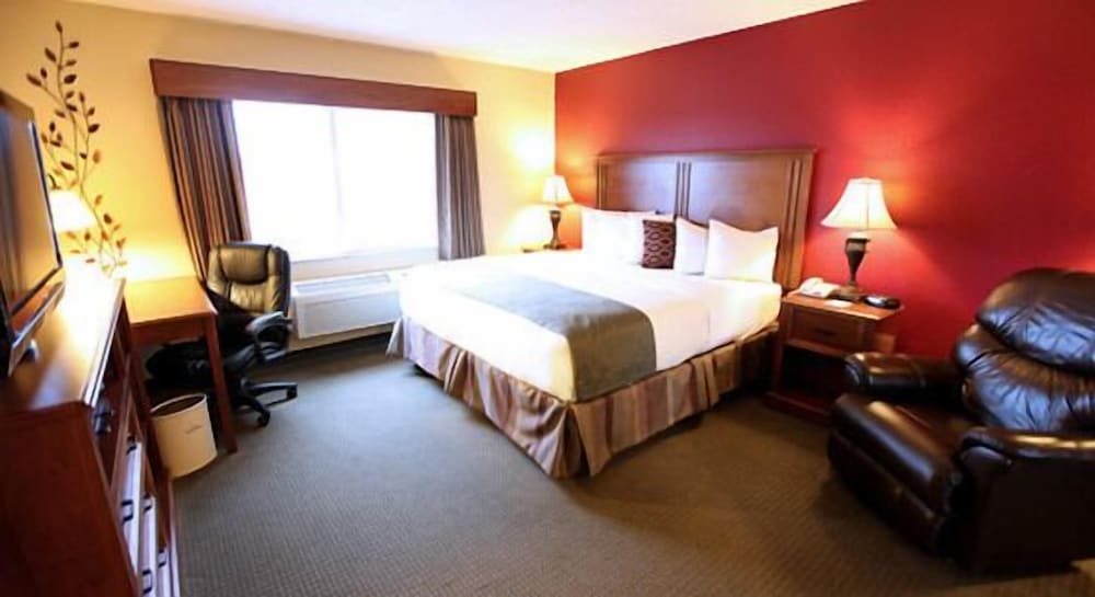 AmericInn by Wyndham McAlester - photo 5