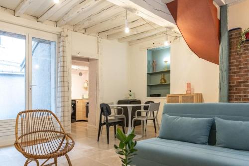 Duplex Avec Patio Quartier Historique in Moulins, France