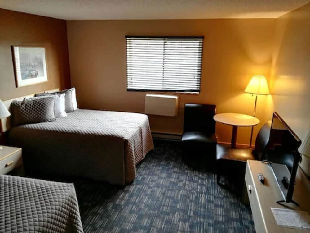Lakeside Motor Inn — Gladstone