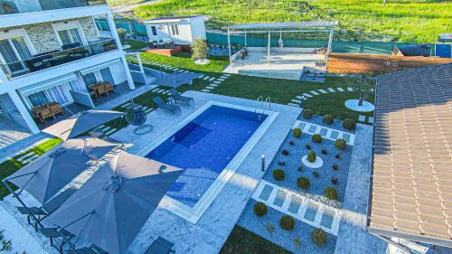 Villa Bengu luxury villa — 4-Star Luxury Hotel in Nikiti, Greece