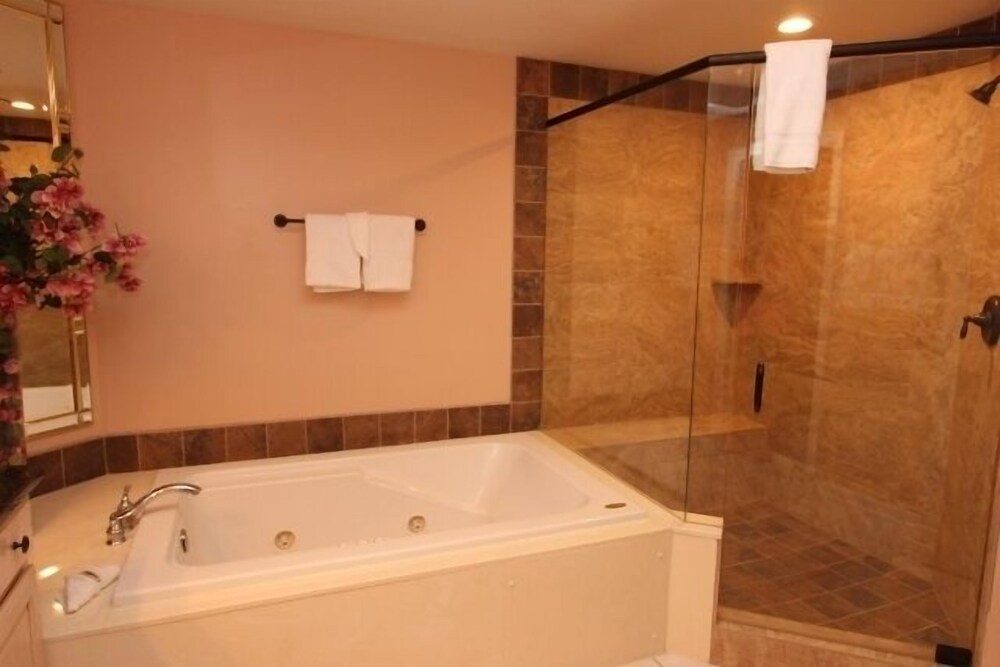 Silver Beach Towers 503W 168689 by RedAwning - photo 21