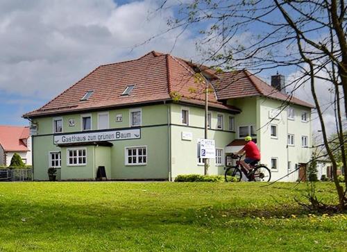 Hotel und Gaststätte Zum Grünen Baum — hotel in Sonneberg