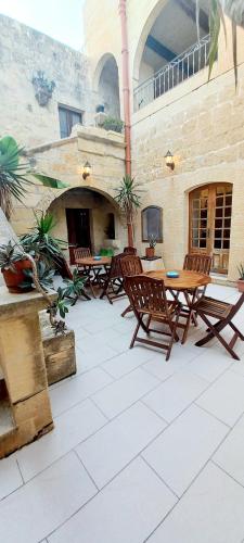 Ta Majsi 17684861 — San Lawrenz