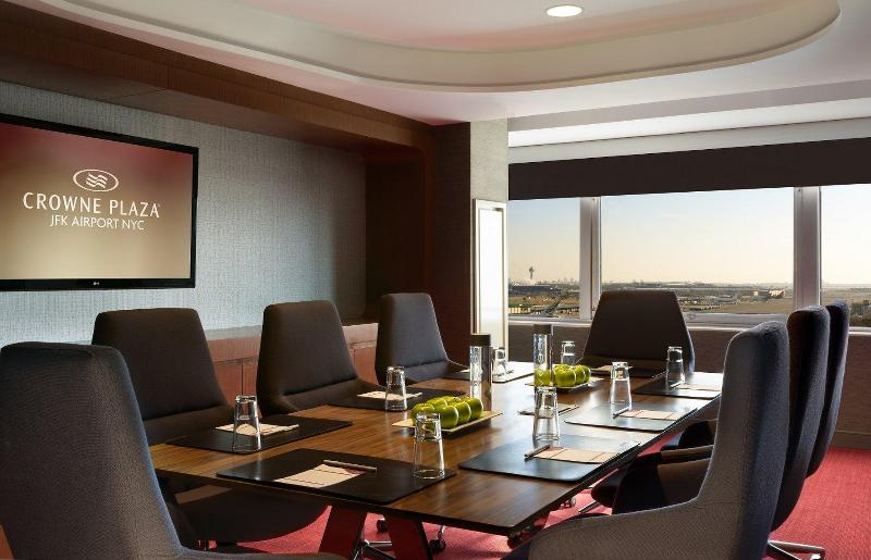 Crowne Plaza JFK Airport New York City - photo 42
