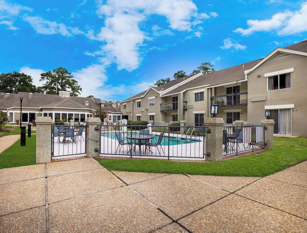 MainStay Suites Savannah Midtown - photo 22