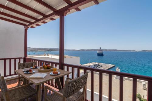 Vitalis Residences Haven Suites — 4-Star Luxury Hotel in Adamas, Greece