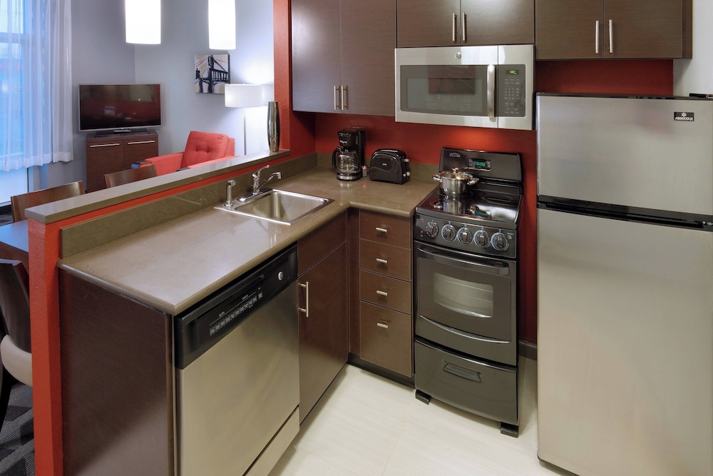 TownePlace Suites Springfield - photo 13