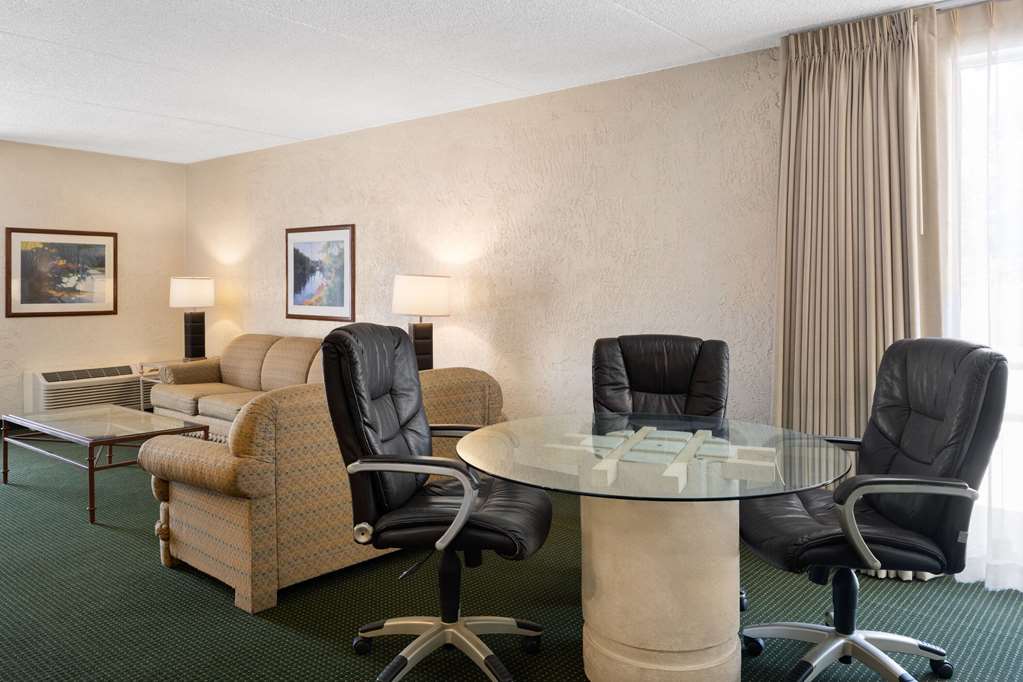 Ramada by Wyndham Tucson - photo 35