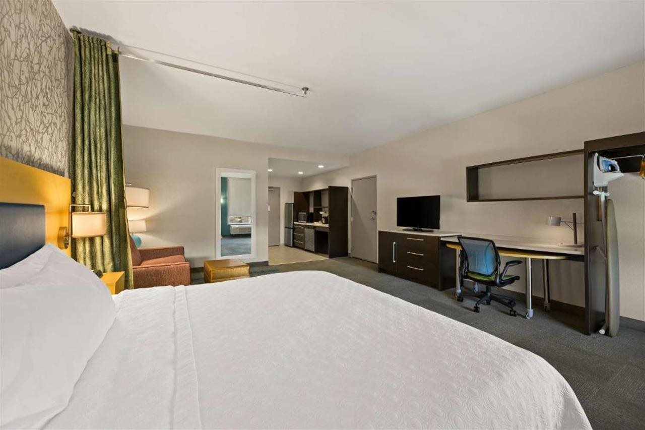Home2 Suites by Hilton Baytown - photo 21