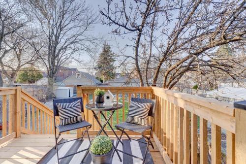 Beautiful 3BR House in the Heart of Greek Town — 4-Star Luxury Hotel in Toronto, Canada
