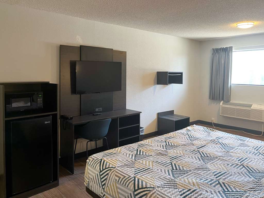 Motel 6 Hurricane WV - featured photo