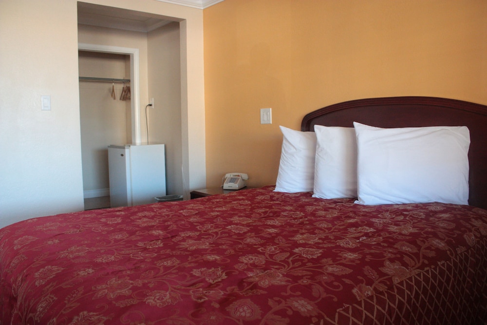 A 1 Budget Motel - photo 9