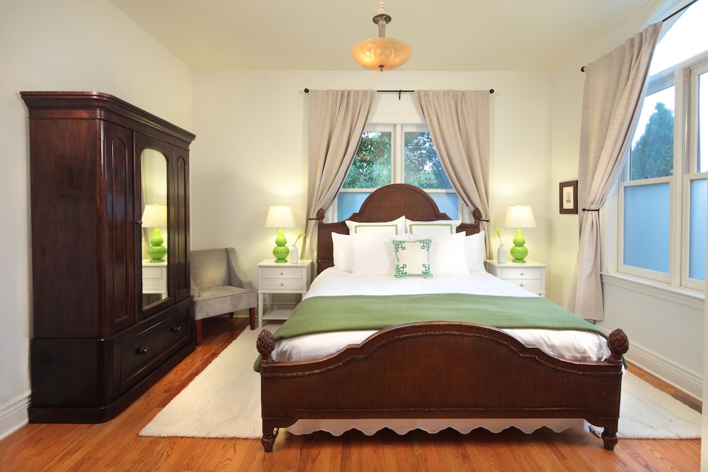 Grape Leaf Inn - photo 10