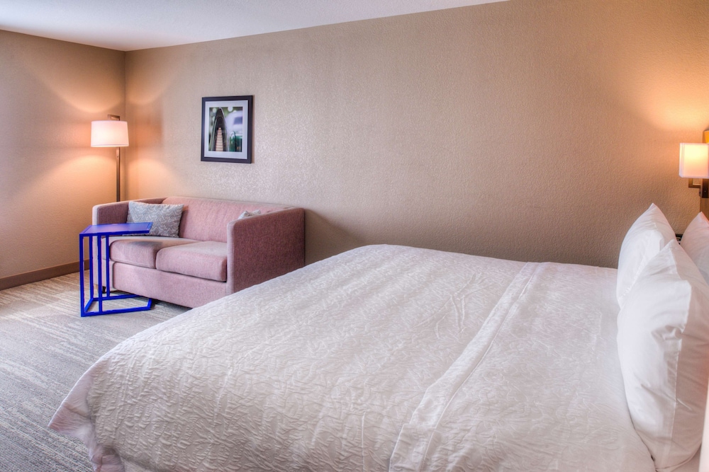 Hampton Inn & Suites Wixom - photo 26