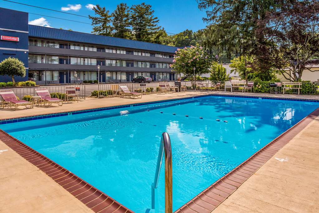 Suburban Studios Middlesboro - photo 14