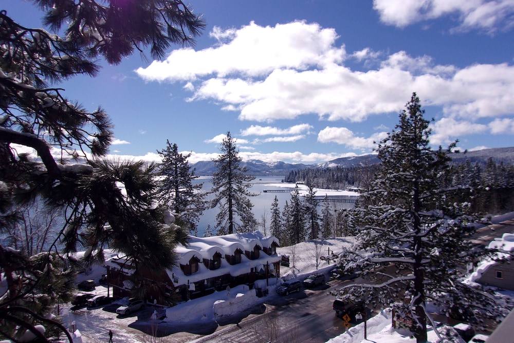 Pepper Tree Inn - photo 52