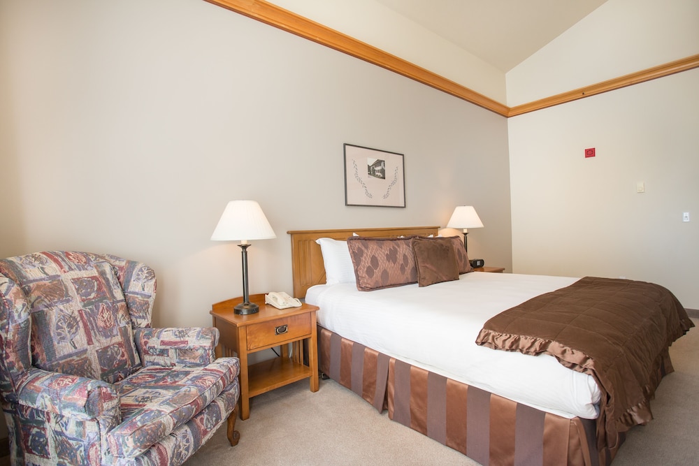 The Inn at Solitude - photo 6