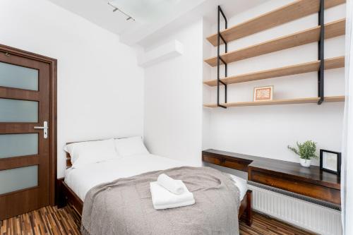 Komorowskiego Riverside Apartment by BookingHost — 4-Star Luxury Hotel in Krakow, Poland