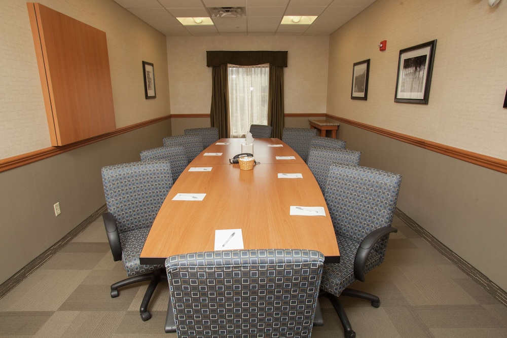 Hampton Inn Elmira Horseheads - photo 54