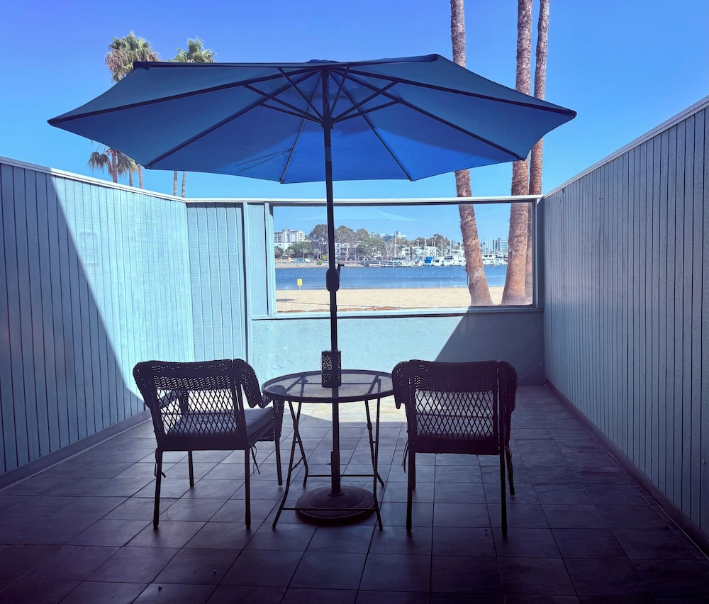 Foghorn Harbor Inn - photo 38