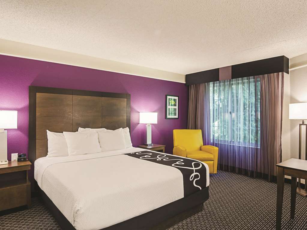 La Quinta Inn & Suites by Wyndham Denver Tech Center - photo 28