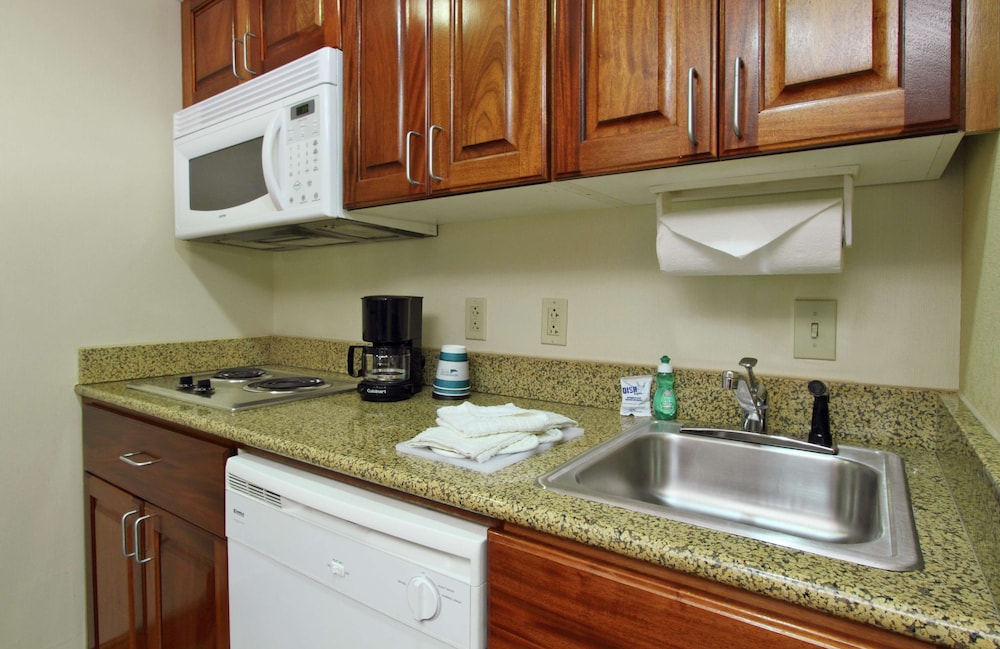 Homewood Suites by Hilton Chesapeake Greenbrier - photo 19