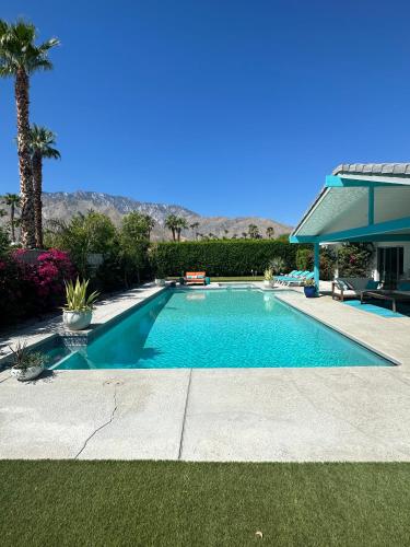 Good Day Sunshine Palm Springs in Palm Springs, United States