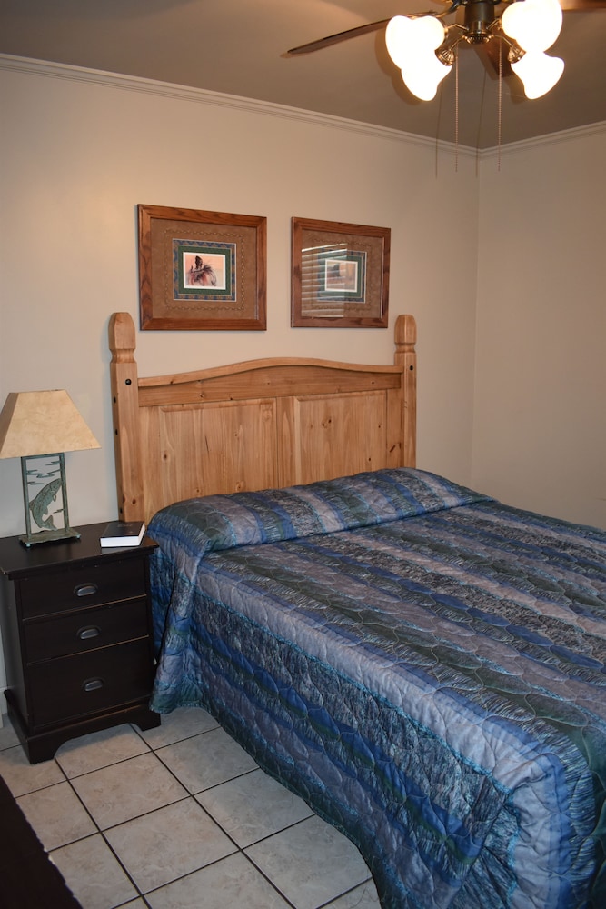 Jack's White River Fishing Resort - photo 20