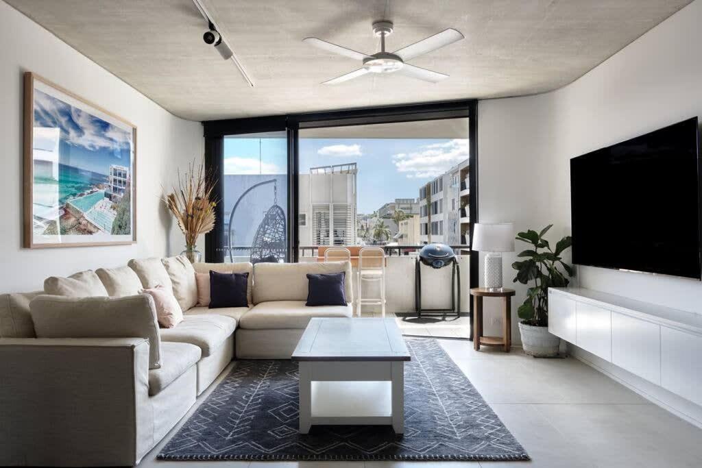 Premium Bondi Beach 2 Bedroom with Beach view and parking — 4-Star Luxury Hotel in Sydney, Australia