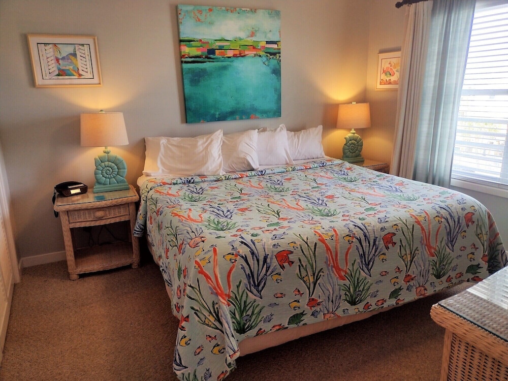 Sandpeddler Inn & Suites - photo 35