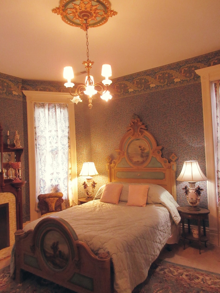 Johnstone Mansion - photo 10