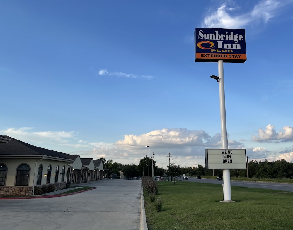 Sunbridge Inn and Suites - photo 63