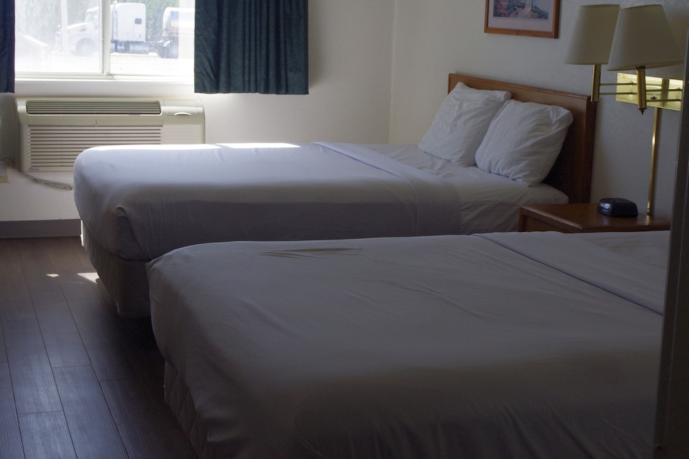 Selby Motel - photo 16