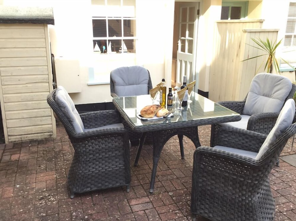 7 Charles Street in Dartmouth, United Kingdom