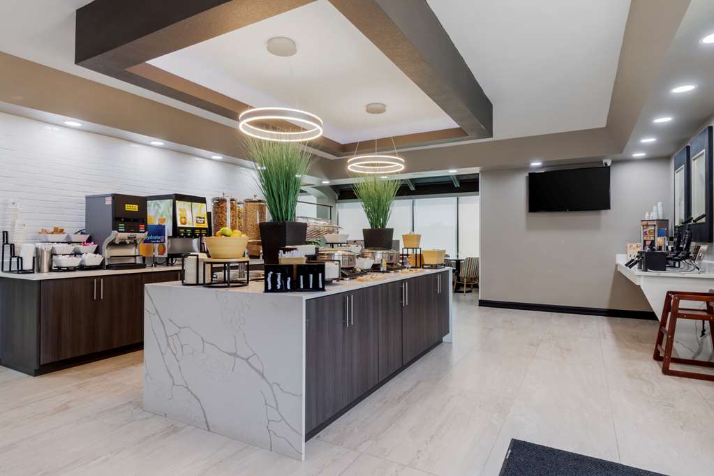 Best Western Corpus Christi Airport Hotel - photo 8