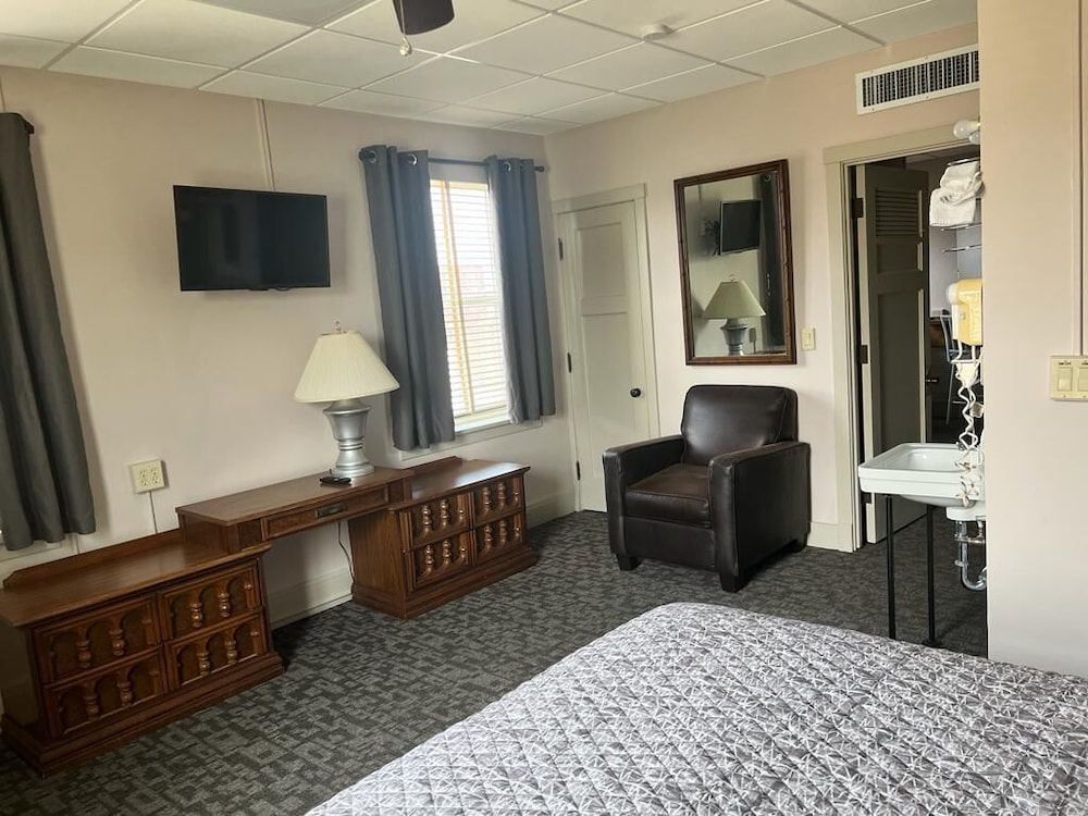 Canfield Hotel - photo 13