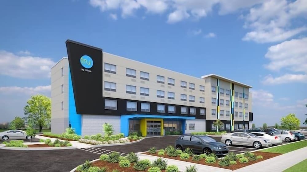 Tru by Hilton Ankeny - carbon neutral hotel in Ankeny