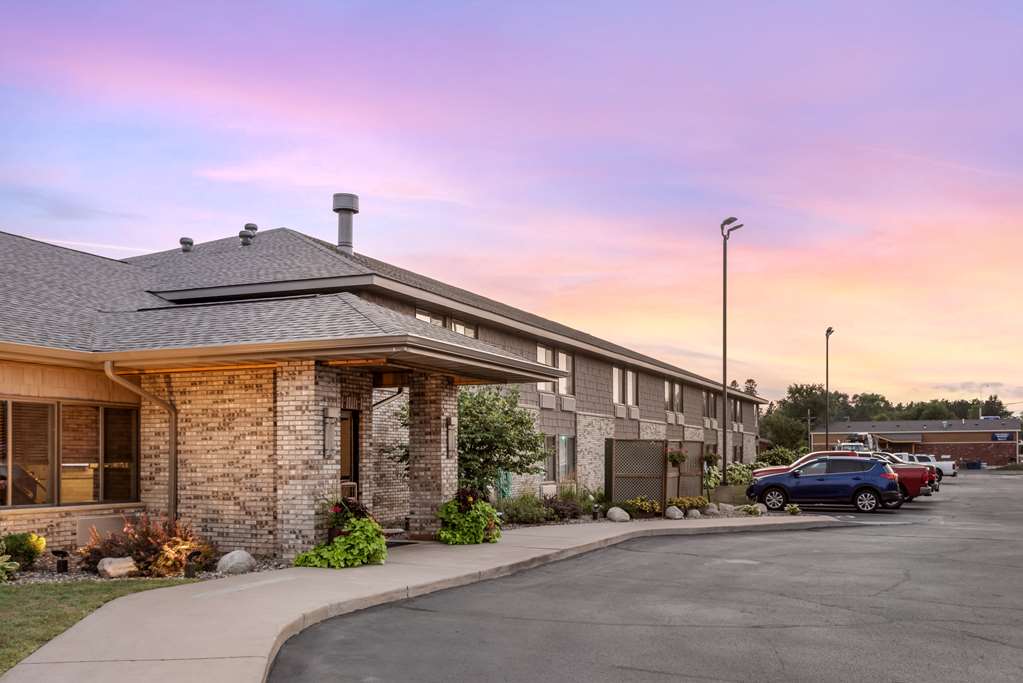 Best Western Spooner Riverplace - photo 9